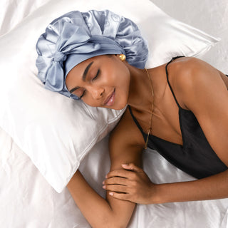 Jaquard Satin Bonnets | Blue Heart